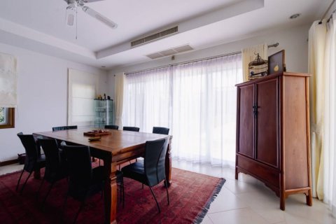 Villa in Hua Hin, Thailand 5 bedrooms № 119700 - photo 4