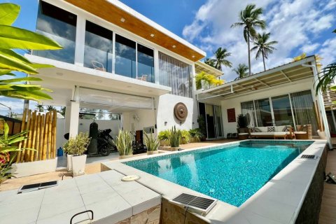 Вилла в Сураттхани, Таиланд с 3 спальнями  № 119696