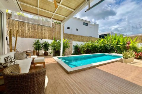 Villa in Surat Thani, Thailand 3 bedrooms № 119696 - photo 8