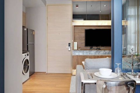 Condo in Bangkok, Thailand, 1 bedroom  № 104176 - photo 4