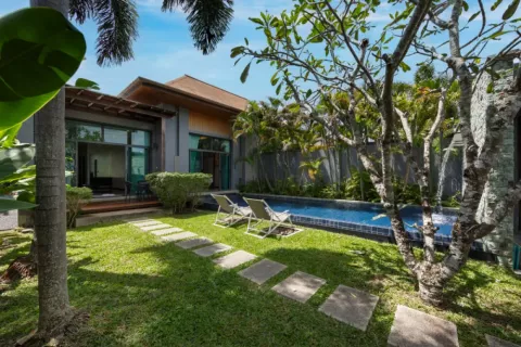 Villa in Phuket, Thailand 2 bedrooms № 130034 - photo 2