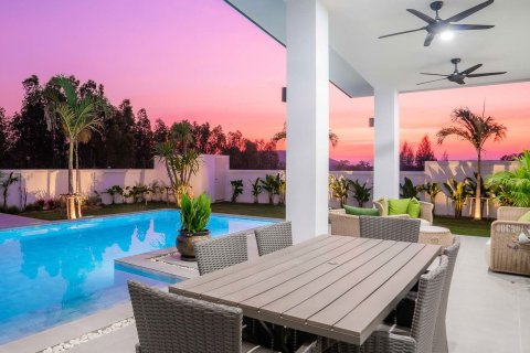 House in Chiang Mai, Thailand 5 bedrooms № 126106 - photo 13