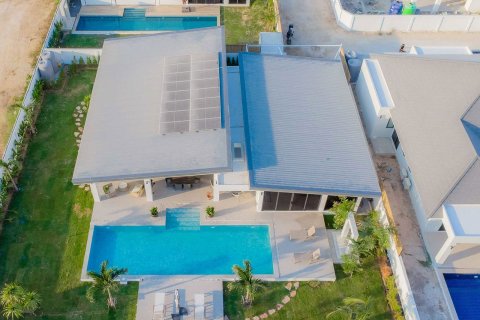 House in Chiang Mai, Thailand 5 bedrooms № 126106 - photo 2