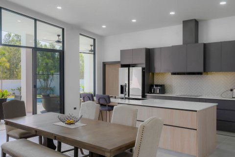 House in Chiang Mai, Thailand 4 bedrooms № 126105 - photo 4