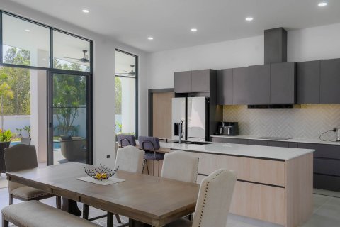 House in Chiang Mai, Thailand 4 bedrooms № 126105 - photo 4