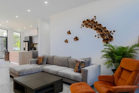 House in Chiang Mai, Thailand 4 bedrooms № 126105 - photo 2