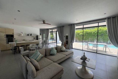 Villa in Ko Samui, Thailand 3 bedrooms № 132422 - photo 5