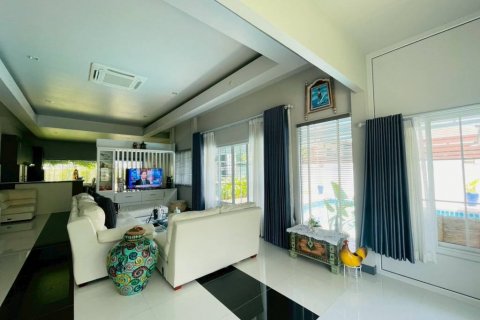 Вилла в Паттайе, Таиланд с 3 спальнями  № 132421 - фото 2