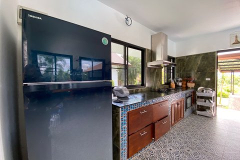 Villa in Chiang Mai, Thailand 4 bedrooms № 79355 - photo 22