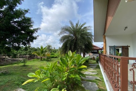 Villa in Chiang Mai, Thailand 4 bedrooms № 79355 - photo 3