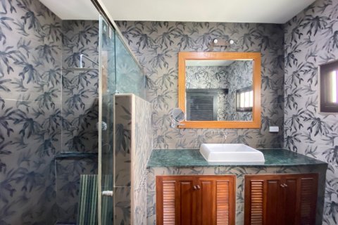 Villa in Chiang Mai, Thailand 4 bedrooms № 79355 - photo 30