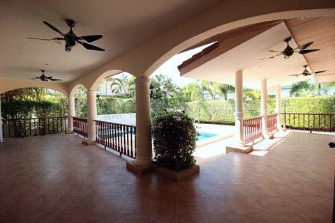 Дом в Хуа Хине, Таиланд с 4 спальнями  № 125092 - фото 7