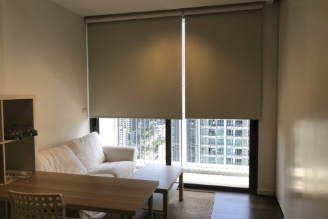 Кондоминиум с 1 спальней в Сатхоне, Бангкок, Таиланд № 123857 - фото 2