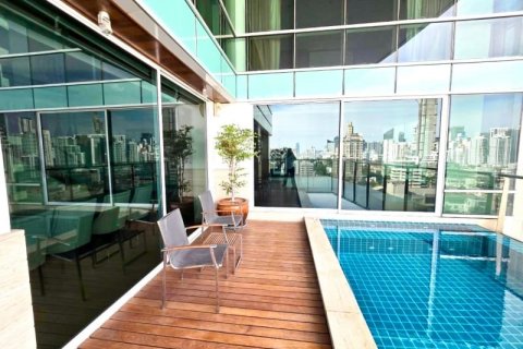 Condo in Watthana, Bangkok, Thailand, 4 bedrooms  № 123859 - photo 7