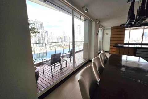 Condo in Watthana, Bangkok, Thailand, 4 bedrooms  № 123859 - photo 5