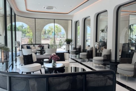 Condo in Bang Tao, Thailand, 3 bedrooms  № 132079 - photo 1