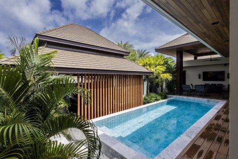 House in Bang Tao, Thailand 3 bedrooms № 132077 - photo 15