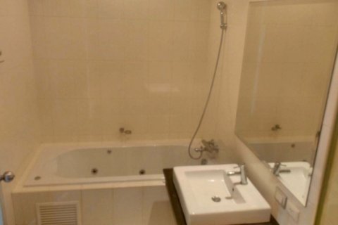 Apartment in Bangkok, Thailand 2 bedrooms № 119684 - photo 5