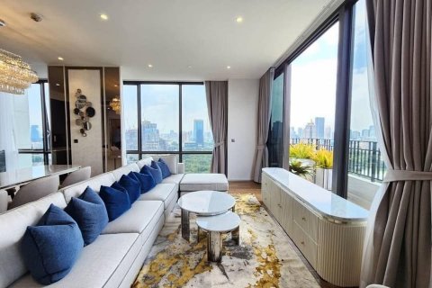 Кондоминиум с 3 спальнями в Патхум Ване, Бангкок, Таиланд № 126372 - фото 1