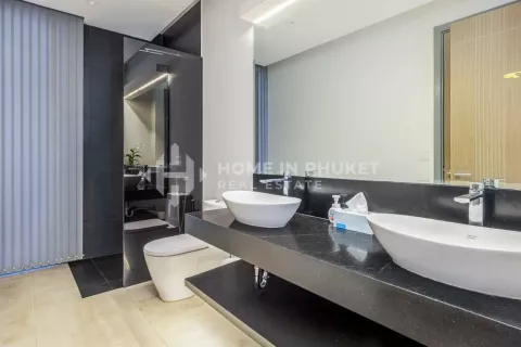 Condo in Phuket, Thailand, 3 bedrooms  № 131536 - photo 20