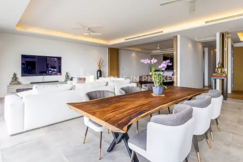 Condo in Phuket, Thailand, 3 bedrooms  № 131536 - photo 10