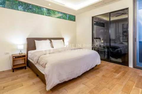 Condo in Phuket, Thailand, 3 bedrooms  № 131536 - photo 22