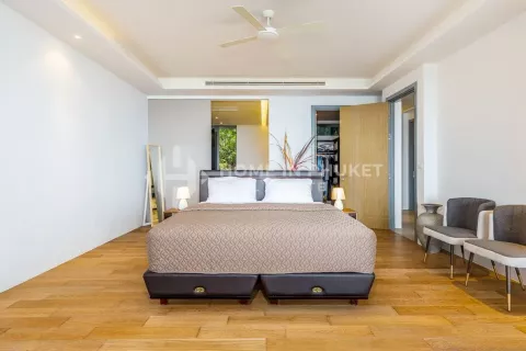 Condo in Phuket, Thailand, 3 bedrooms  № 131536 - photo 14