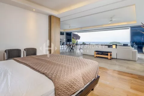 Condo in Phuket, Thailand, 3 bedrooms  № 131536 - photo 12