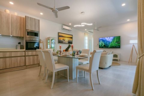 Villa in Rawai, Thailand 3 bedrooms № 101625 - photo 8