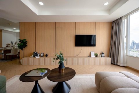 Condo in Bangkok, Thailand, 2 bedrooms  № 142922 - photo 2