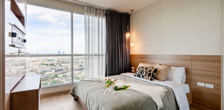 Кондоминиум с 3 спальнями в Бангкоке, Таиланд № 130477