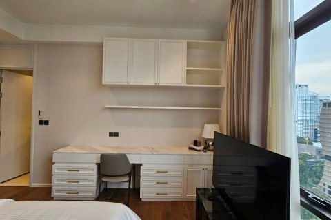 Condo in Pathum Wan, Bangkok, Thailand, 2 bedrooms  № 123823 - photo 6