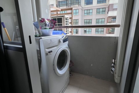 Кондоминиум с 1 спальней в Ян Наве, Бангкок, Таиланд № 123820 - фото 2