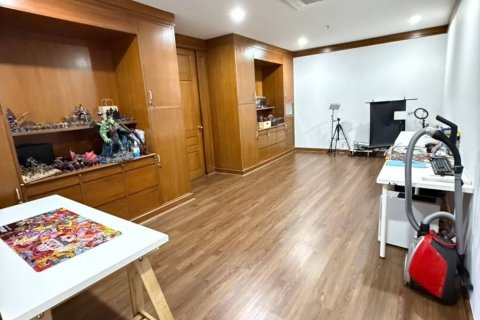 Кондоминиум с 2 спальнями в Бангкоке, Таиланд № 132527 - фото 4