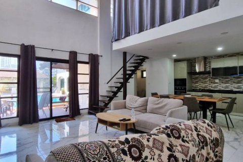 Townhouse à Pattaya, Thaïlande 5 chambres № 100125 - photo 3