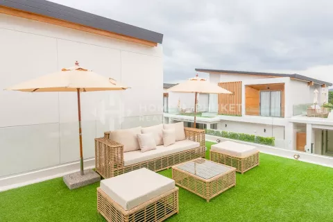 House in Phuket, Thailand 3 bedrooms № 130979 - photo 30