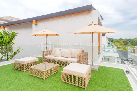 House in Phuket, Thailand 3 bedrooms № 130979 - photo 29