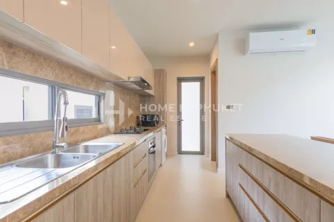 House in Phuket, Thailand 3 bedrooms № 130979 - photo 9