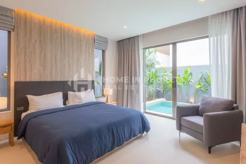 House in Phuket, Thailand 3 bedrooms № 130979 - photo 10