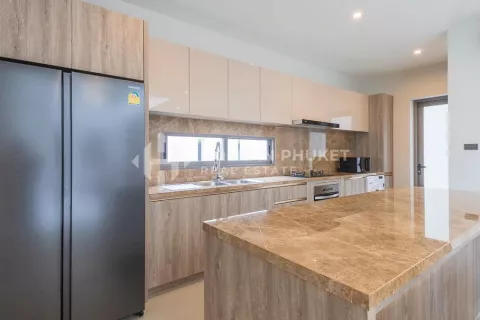 House in Phuket, Thailand 3 bedrooms № 130979 - photo 8