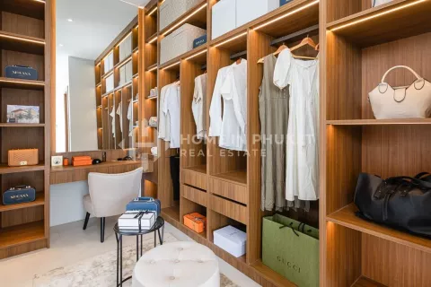 House in Phuket, Thailand 4 bedrooms № 131378 - photo 22