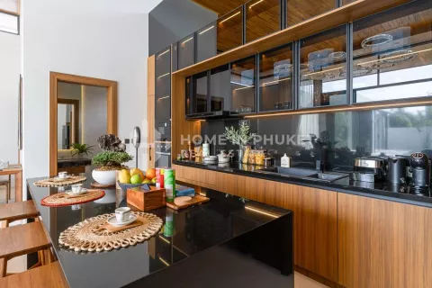 House in Phuket, Thailand 4 bedrooms № 131378 - photo 10