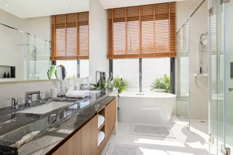 House in Phuket, Thailand 4 bedrooms № 131378 - photo 24