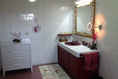 House in Chiang Mai, Thailand 5 bedrooms № 121839 - photo 18