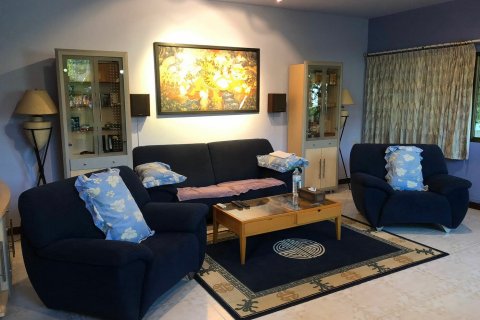 House in Chiang Mai, Thailand 5 bedrooms № 121839 - photo 9
