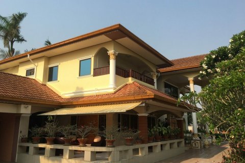 House in Chiang Mai, Thailand 5 bedrooms № 121839 - photo 7