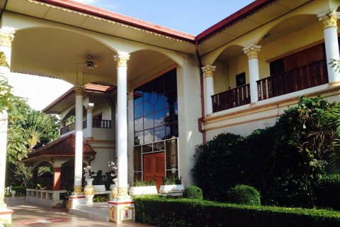 House in Chiang Mai, Thailand 5 bedrooms № 121839 - photo 2