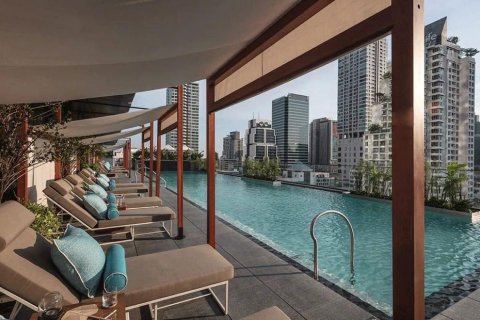 Condo in Bang Rak, Bangkok, Thailand, 3 bedrooms № 123736 - photo 2