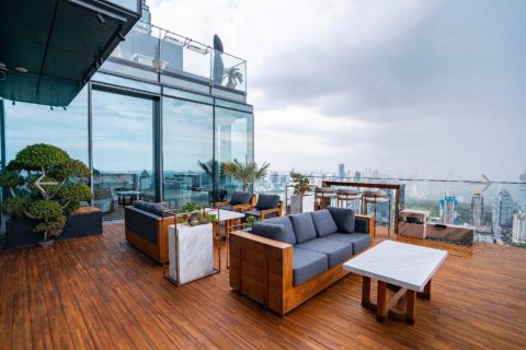 Condo in Bang Rak, Bangkok, Thailand, 3 bedrooms № 123736 - photo 19