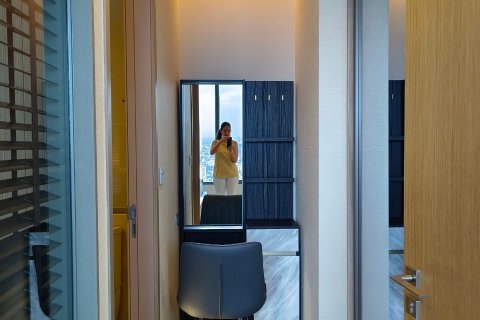 Condo in Bang Rak, Bangkok, Thailand, 3 bedrooms  № 123737 - photo 28